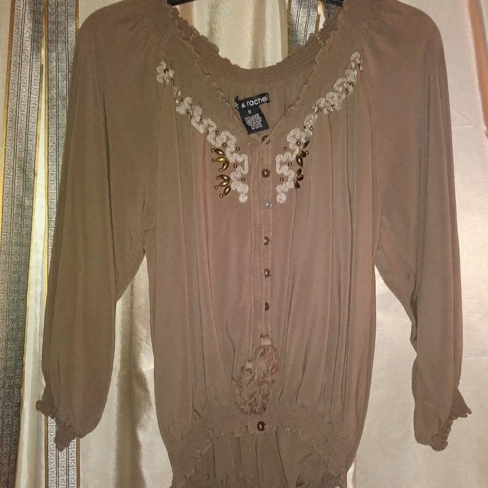 Pullover top